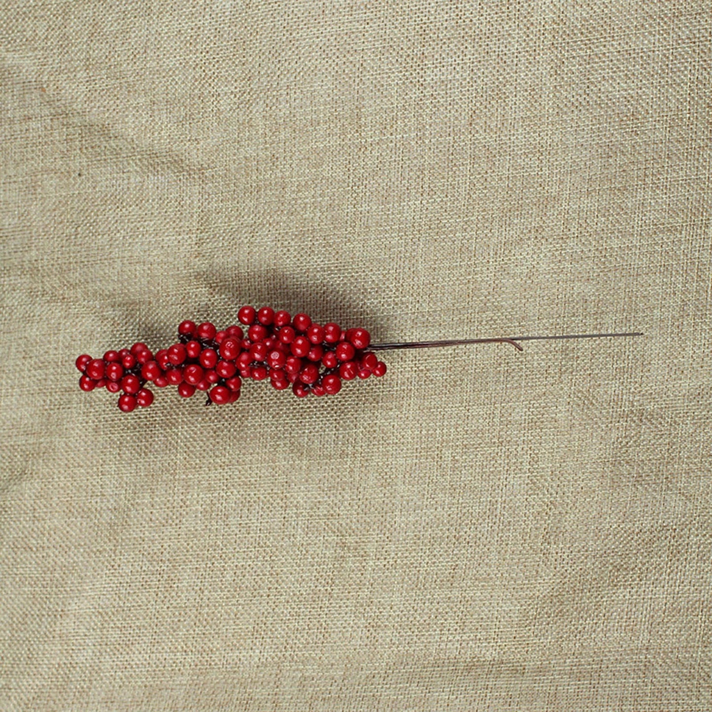 Home Decor Red Berry Pick Holly Branch Wreath Tree Hanging Decoration Fake Flowers in Vase